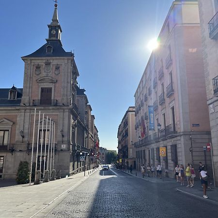 Dplace To Be - Exclusive Apartments In Historic Center 마드리드 외부 사진