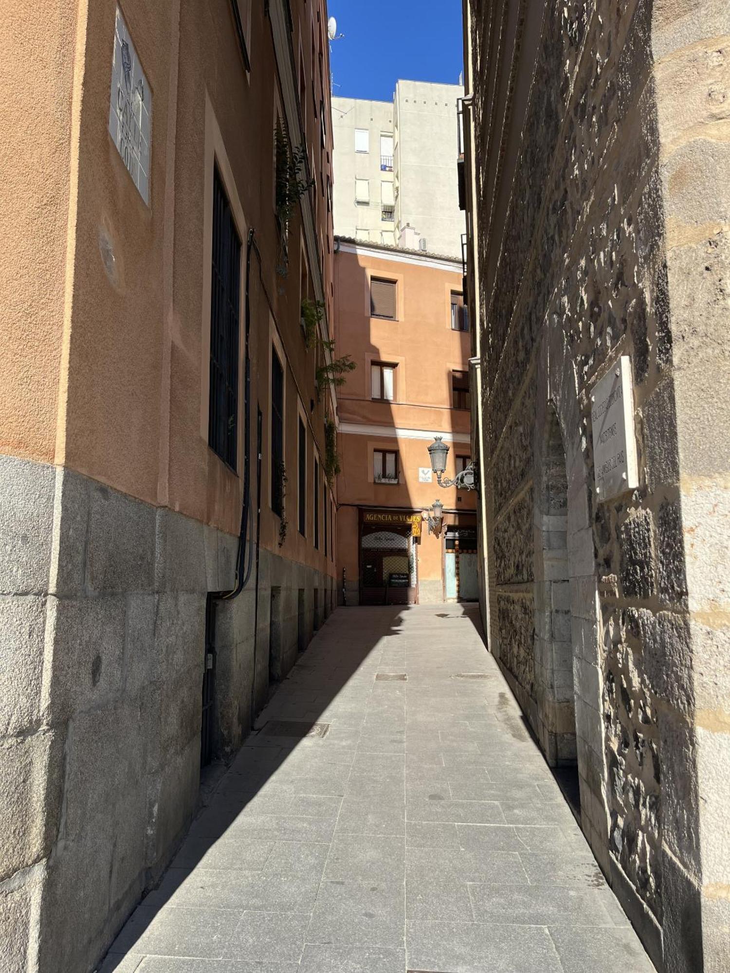 Dplace To Be - Exclusive Apartments In Historic Center 마드리드 외부 사진
