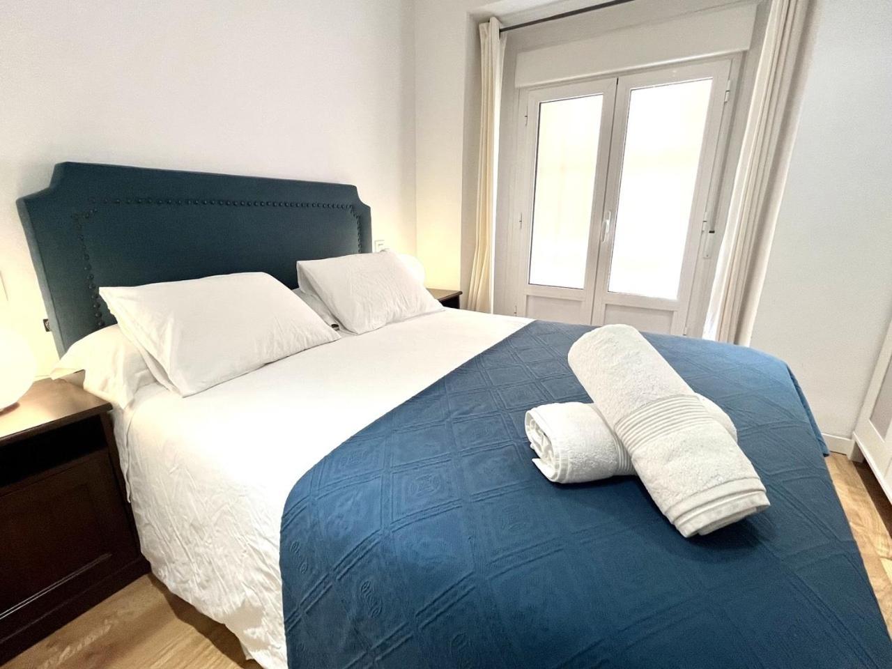 Dplace To Be - Exclusive Apartments In Historic Center 마드리드 객실 사진