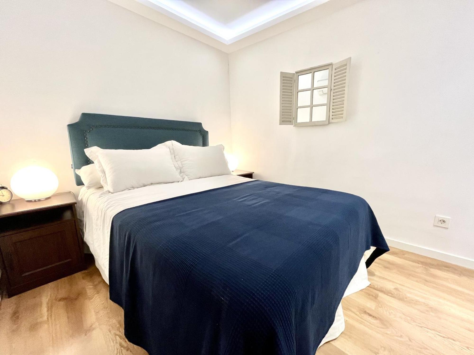 Dplace To Be - Exclusive Apartments In Historic Center 마드리드 객실 사진